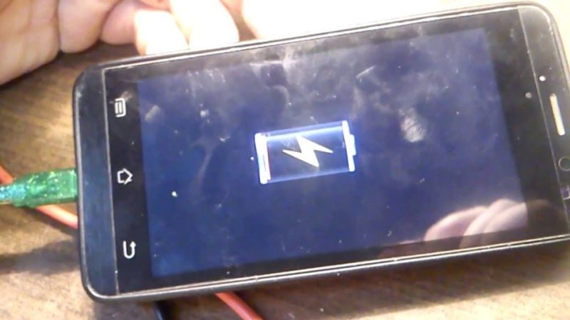 Чому телефон заряджається тільки вимкненим? Чому телефон не заряджається включеним, від розетки, від ноутбука: причини