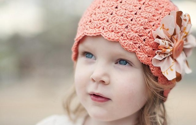 Дитячі берети гачком зі схемами для дівчаток і хлопчиків. Бере гачком для дівчинки на літо, весну, осінь: схема, візерунок і опис