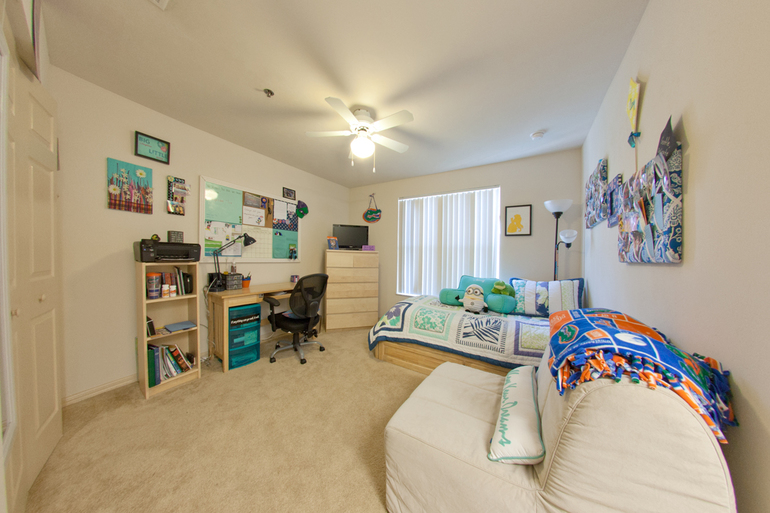 Дизайн интерьера комнаты в общежитии своими руками