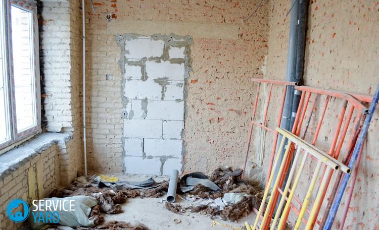 Дырка в стене