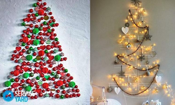 Елка из шаров на стене