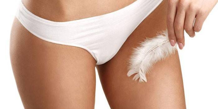 Епіляція в домашніх умовах — як правильно зробити цукрову, воскову, хімічну і за народними рецептами