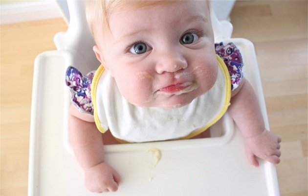 Фруктове пюре для немовляти – як приготувати прикорм і дитяче яблучне пюре