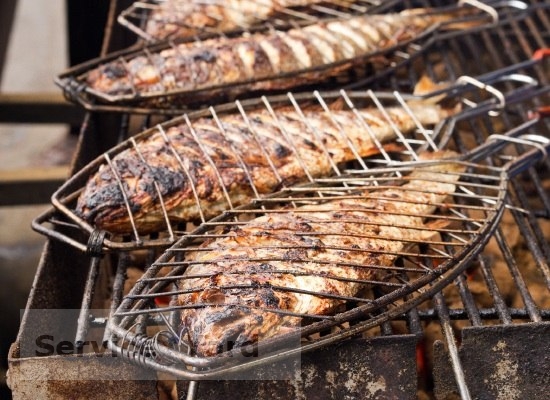 Как чистить рыбу?