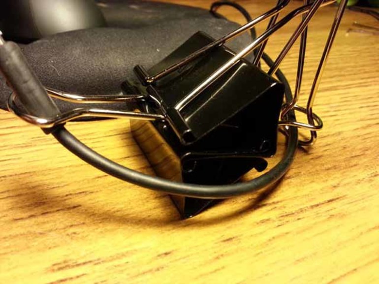 Как из скрепки сделать подставку для телефона