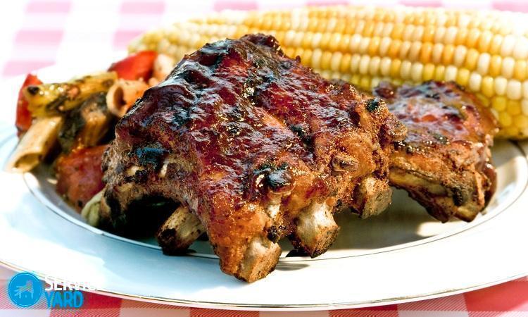 Как лучше пожарить свинину на сковороде?