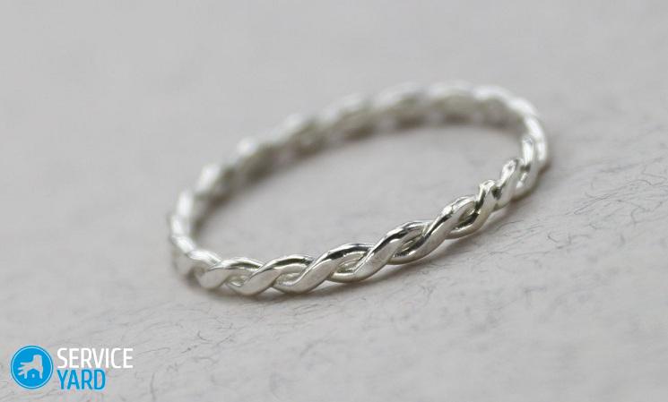 Как очистить серебряное кольцо от черноты в домашних условиях?