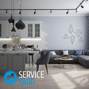 Как оформить стену в гостиной над диваном?