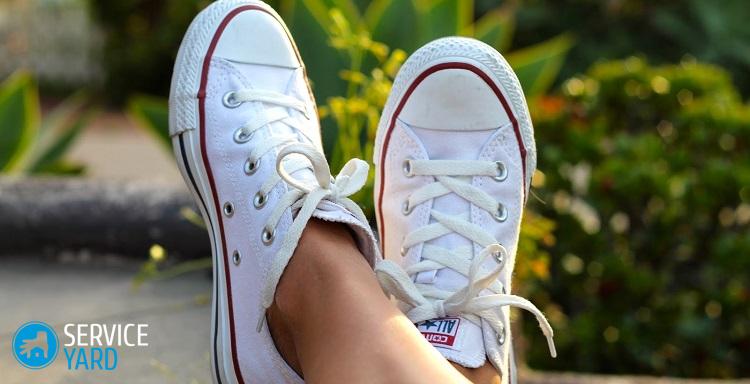 Как отбелить белые кроссовки ? что делать если после стирки пожелтели кроссовки
