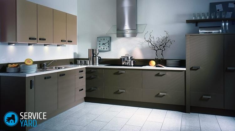 Как отчистить жир со стен на кухне?