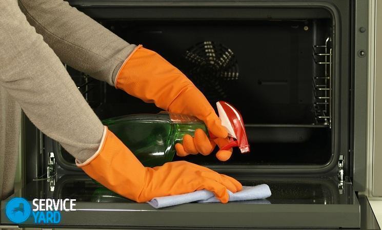 Как отмыть стекло в духовке изнутри?