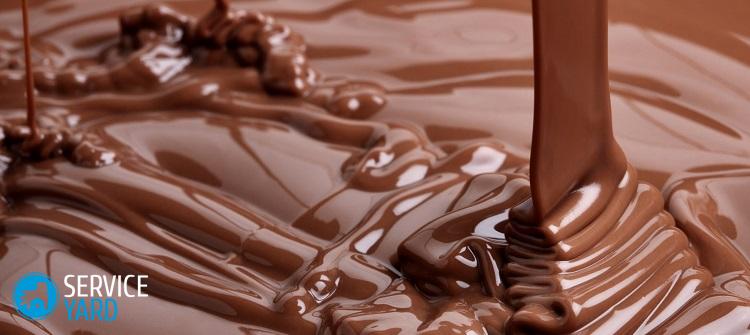 Как отстирать шоколад с белой одежды?