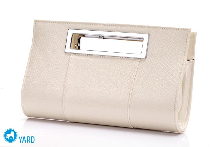 Как почистить белую кожаную сумку в домашних условиях?