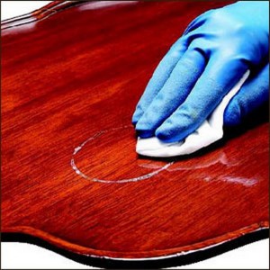 Как почистить полированную мебель в домашних условиях?