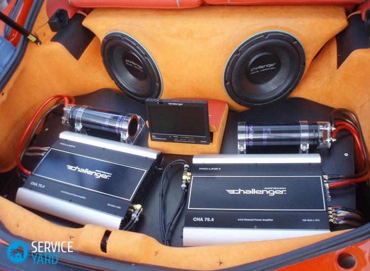 Как подключить активный сабвуфер в машине?