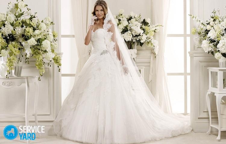 Как постирать свадебное платье со стразами в домашних условиях?