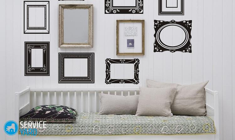 Как повесить фоторамки на стену?