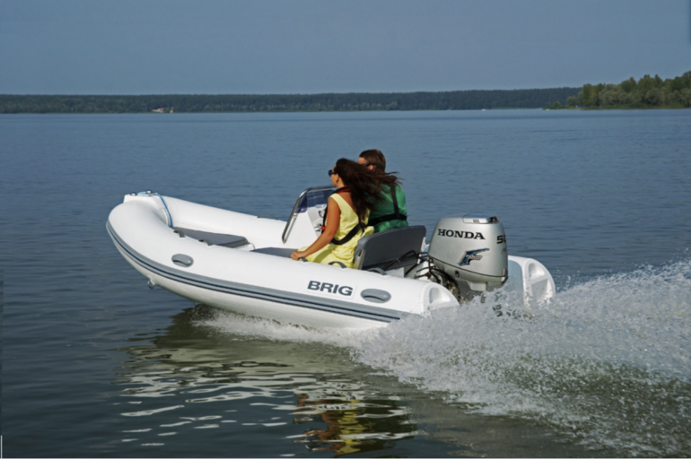 Как правильно хранить лодку ПВХ зимой