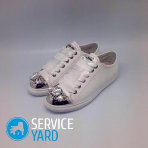 Как растянуть кеды?