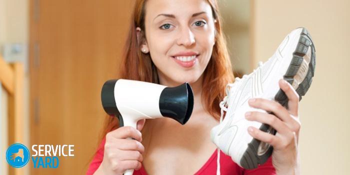 Как растянуть кеды?