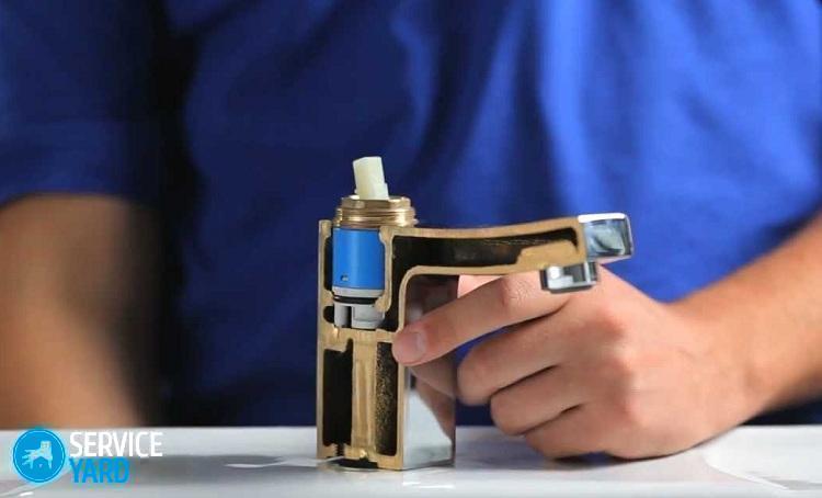 Как разобрать смеситель однорычажный?