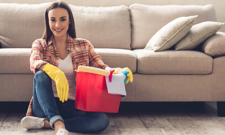 Как самостоятельно убрать пятна с дивана в домашних условиях Как самостоятельно убрать пятна с дивана в домашних условиях