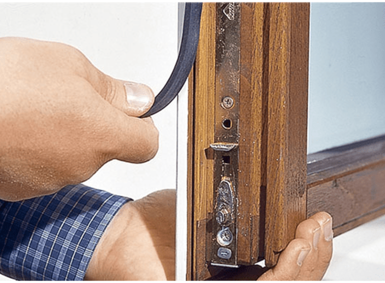 Как самостоятельно утеплить пластиковые окна снаружи, если продувает