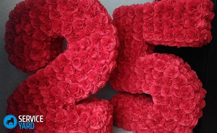 Как сделать цифру из салфеток?