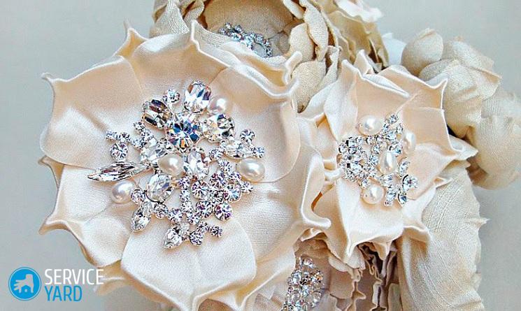 Как сделать цветок из ткани своими руками для платья?