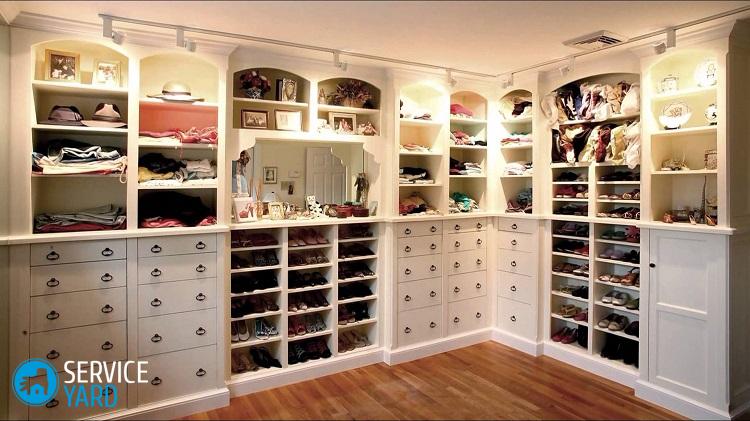 Как сделать гардеробную своими руками?