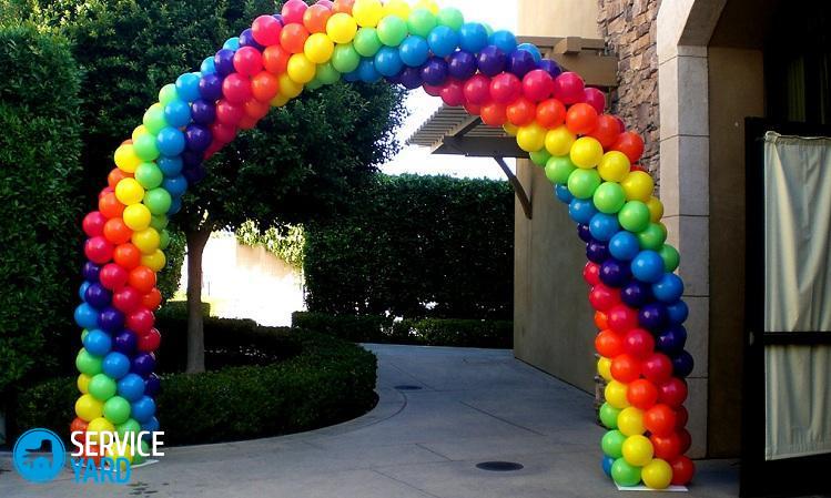 Как сделать гирлянду из шаров?