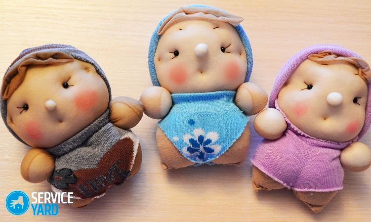 Как сделать пупса из капроновых колготок?