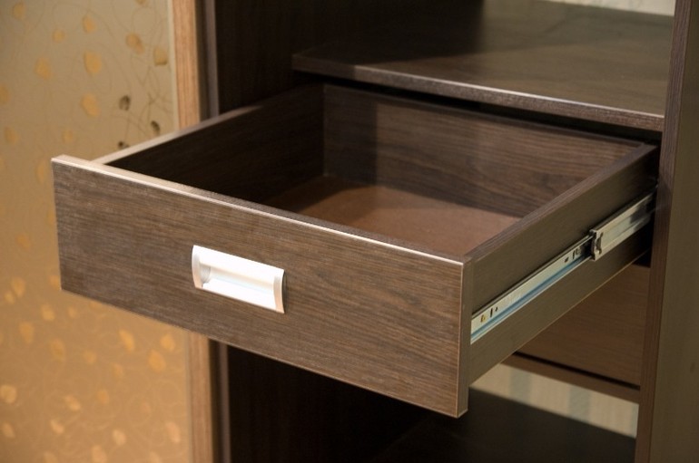 Как сделать шкаф с выдвижными ящиками своими руками Как сделать шкаф с выдвижными ящиками своими руками