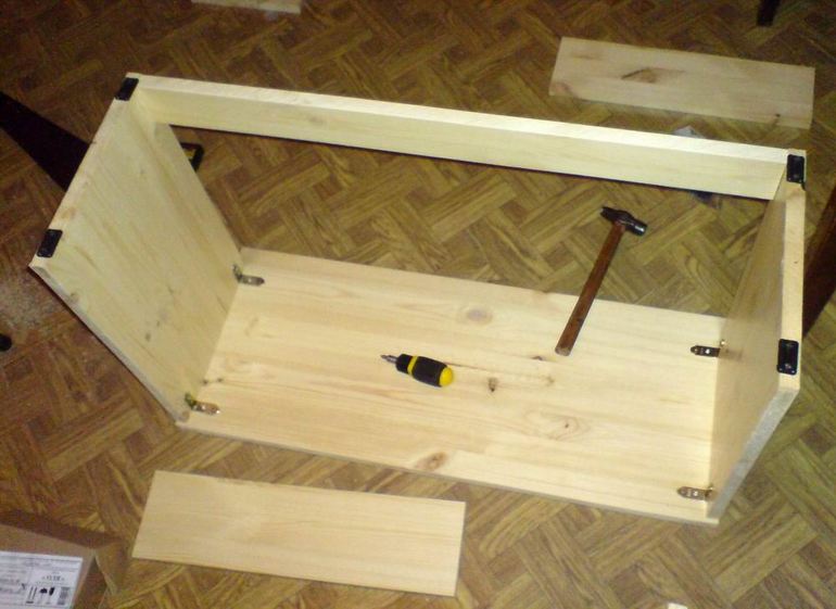 Как собрать своими руками стеллаж или полку для обуви Как собрать своими руками стеллаж или полку для обуви