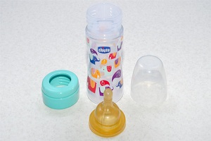 Как стерилизуют детские бутылочки для новорожденных