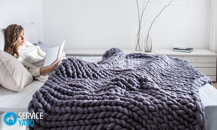 Как связать плед крупной вязки своими руками?