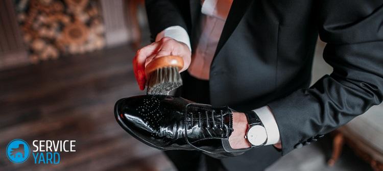 Как убрать царапины с лакированной обуви?