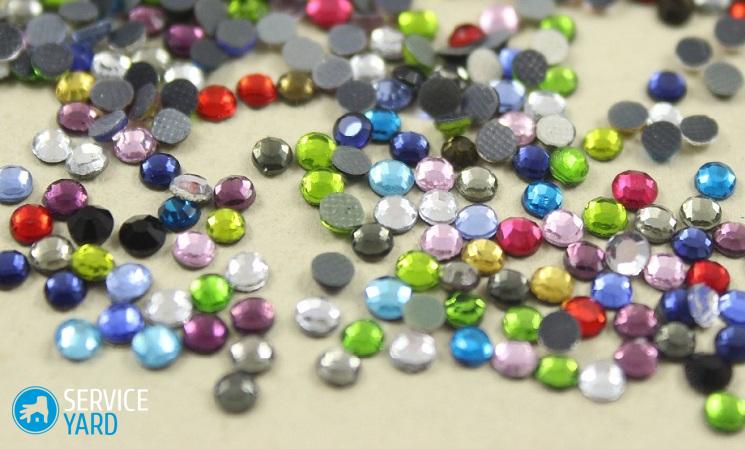 Как убрать клей с одежды от страз в домашних условиях?