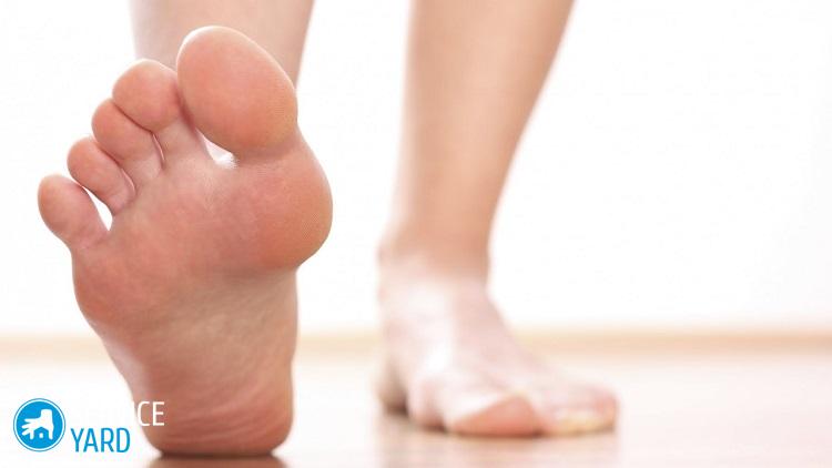 Как убрать запах из кроссовок в домашних условиях быстро?