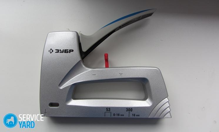 Как вставить скобы в мебельный степлер?