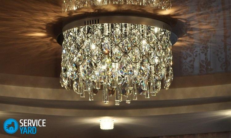 Как выбрать люстру для натяжного потолка в зал?