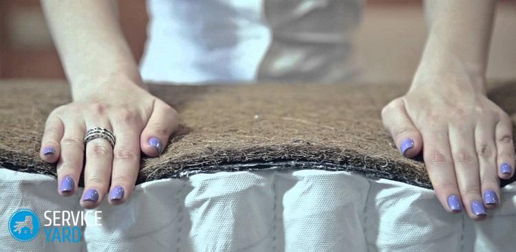 Как вывести пятно крови с матраса?