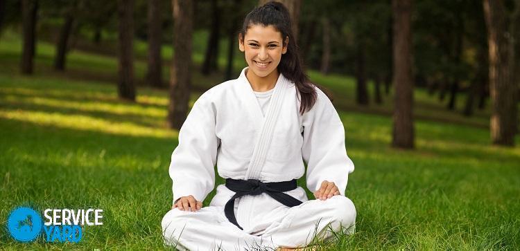 Как вывести пятно от маркера с белой одежды?