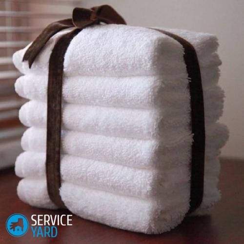 Как вывести пятно с белой ткани ? чем убрать разводы на футболке, если полиняла после стирки