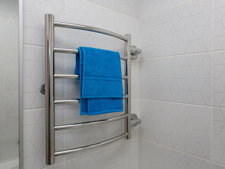 Какой лучше выбрать водяной полотенцесушитель: рейтинг производителей