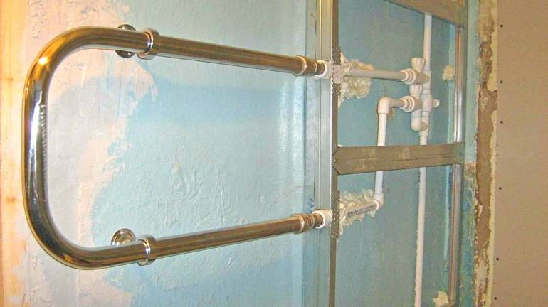 Какой лучше выбрать водяной полотенцесушитель: рейтинг производителей