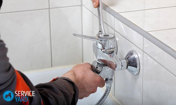 Капает кран в ванной — как починить?