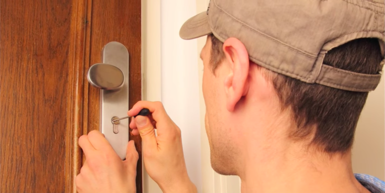 Ключ сломался в замке: чем это опасно и что делать