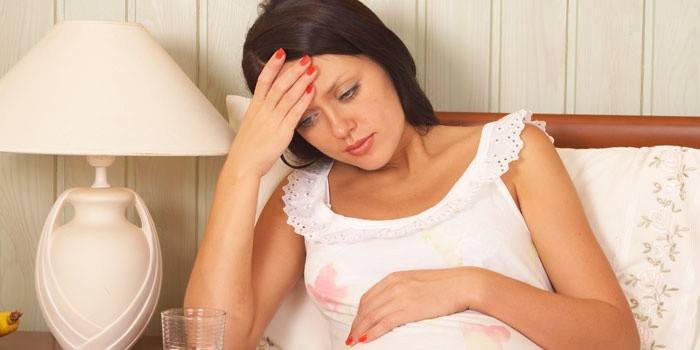 Коли починається токсикоз при вагітності. Як проявляється токсикоз на ранніх термінах і його причини