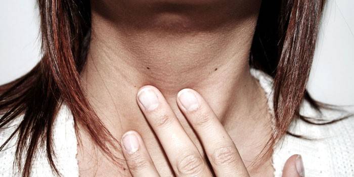 Ком в горлі при остеохондрозі шийного відділу — причини викликають симптоми, діагностика і лікування захворювання